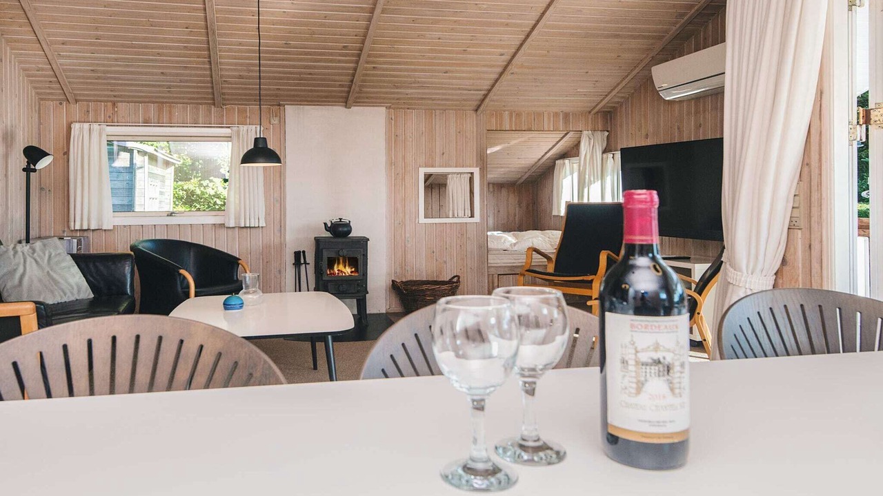 Photo of Others in Bjert