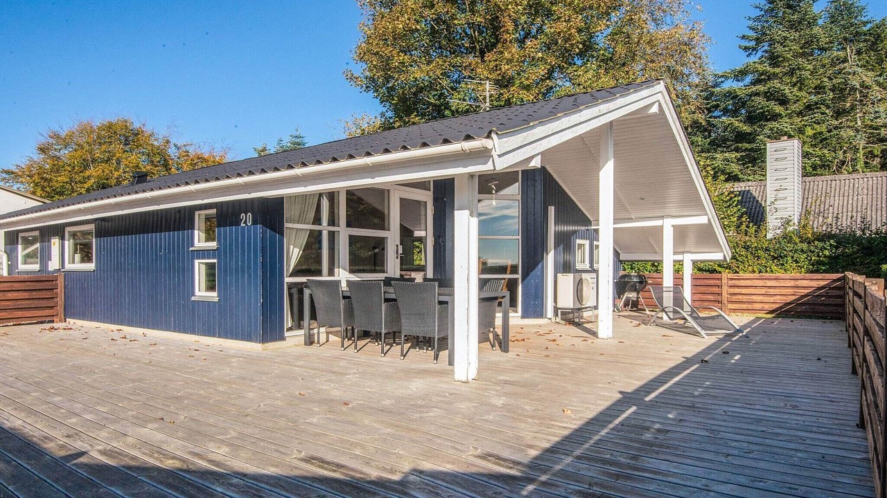 Photo of Others in Bjert