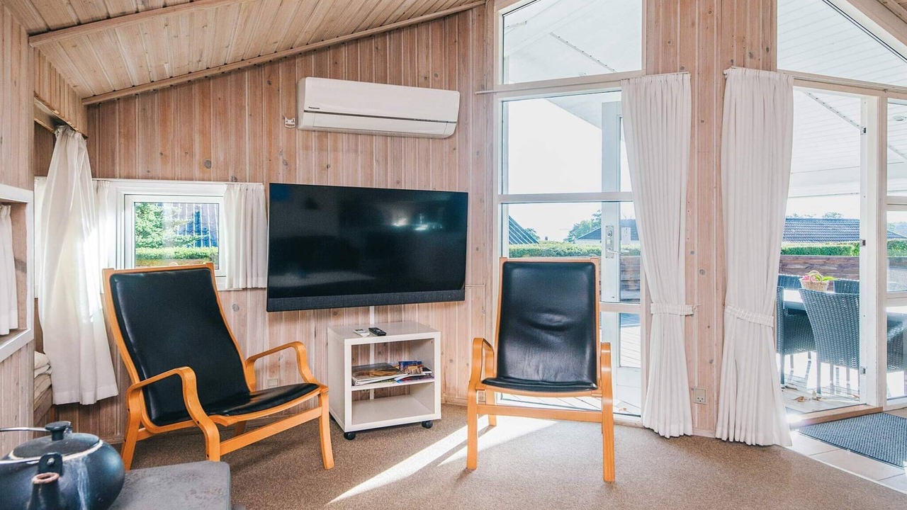 Photo of Others in Bjert