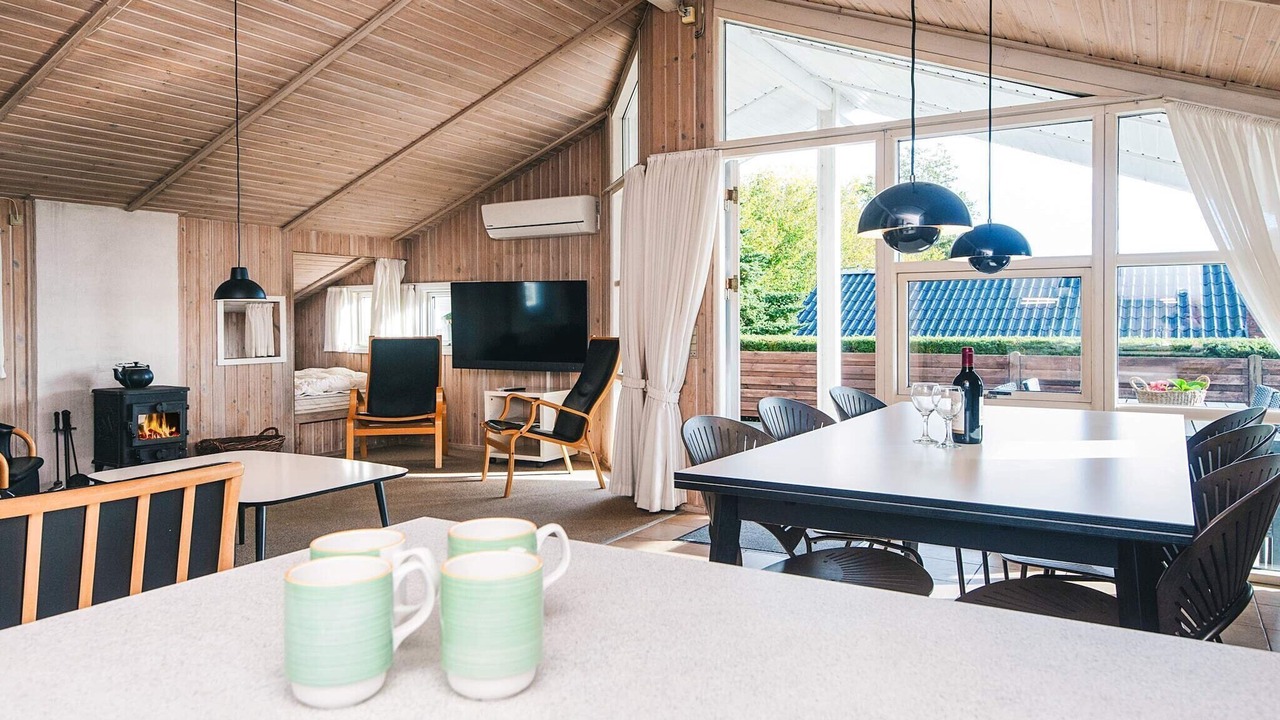 Photo of Others in Bjert