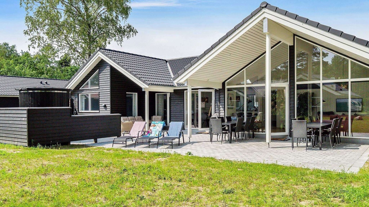 Photo of Outdoor in Bøtø By