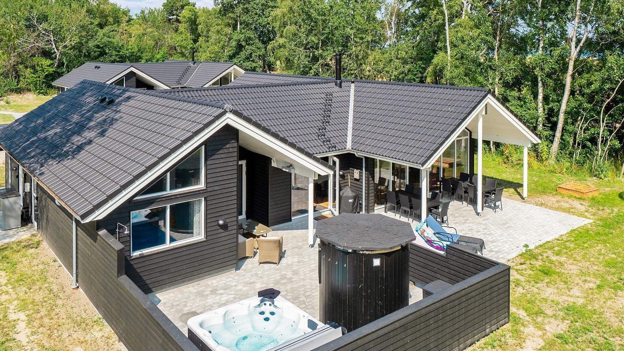 Photo of Outdoor in Bøtø By