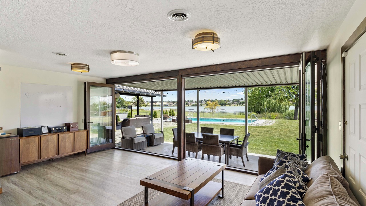 Photo of Livingroom in Moses Lake
