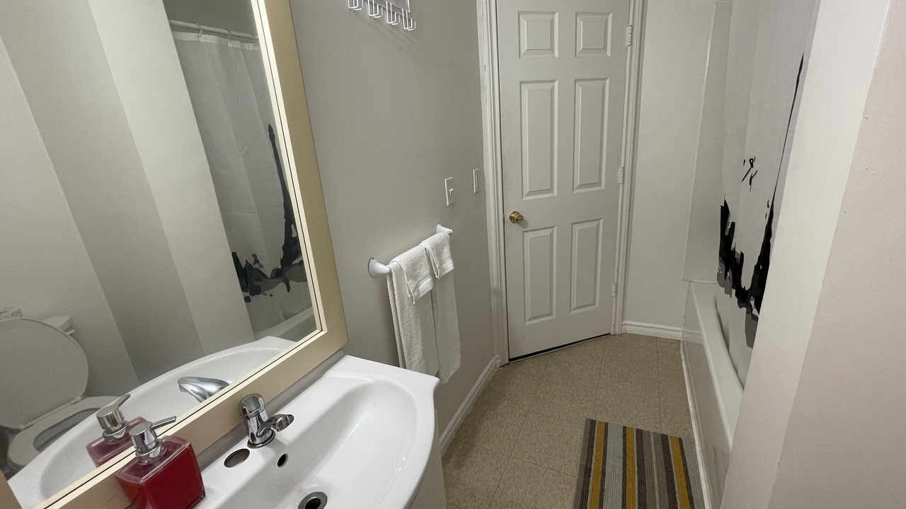 Photo of Bathroom in Gravenhurst