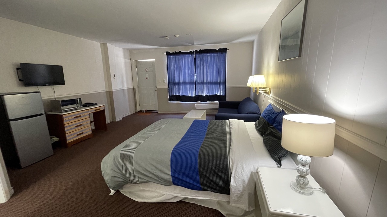 Photo of Bedroom in Gravenhurst
