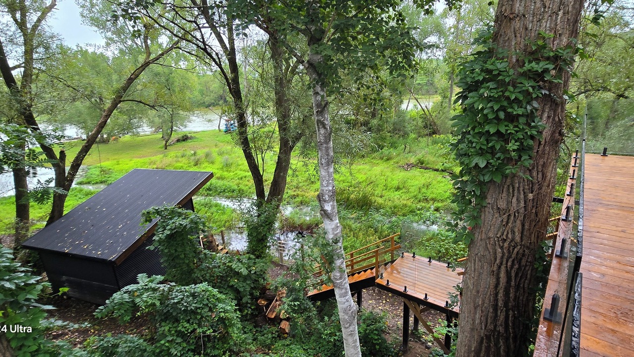 Photo of Outdoor in Port Franks