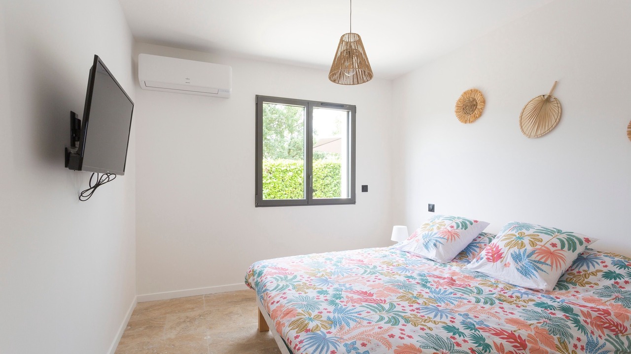 Photo of Bedroom in Saint-Victor-la-Coste