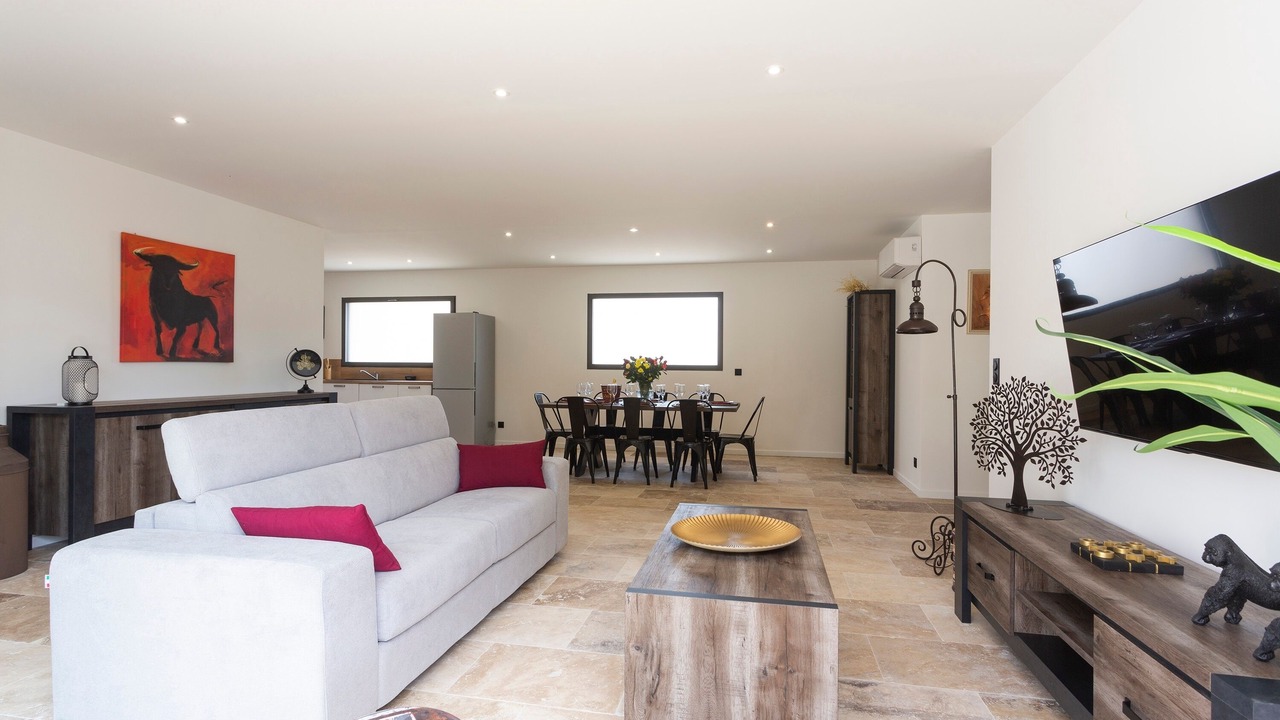 Photo of Livingroom in Saint-Victor-la-Coste