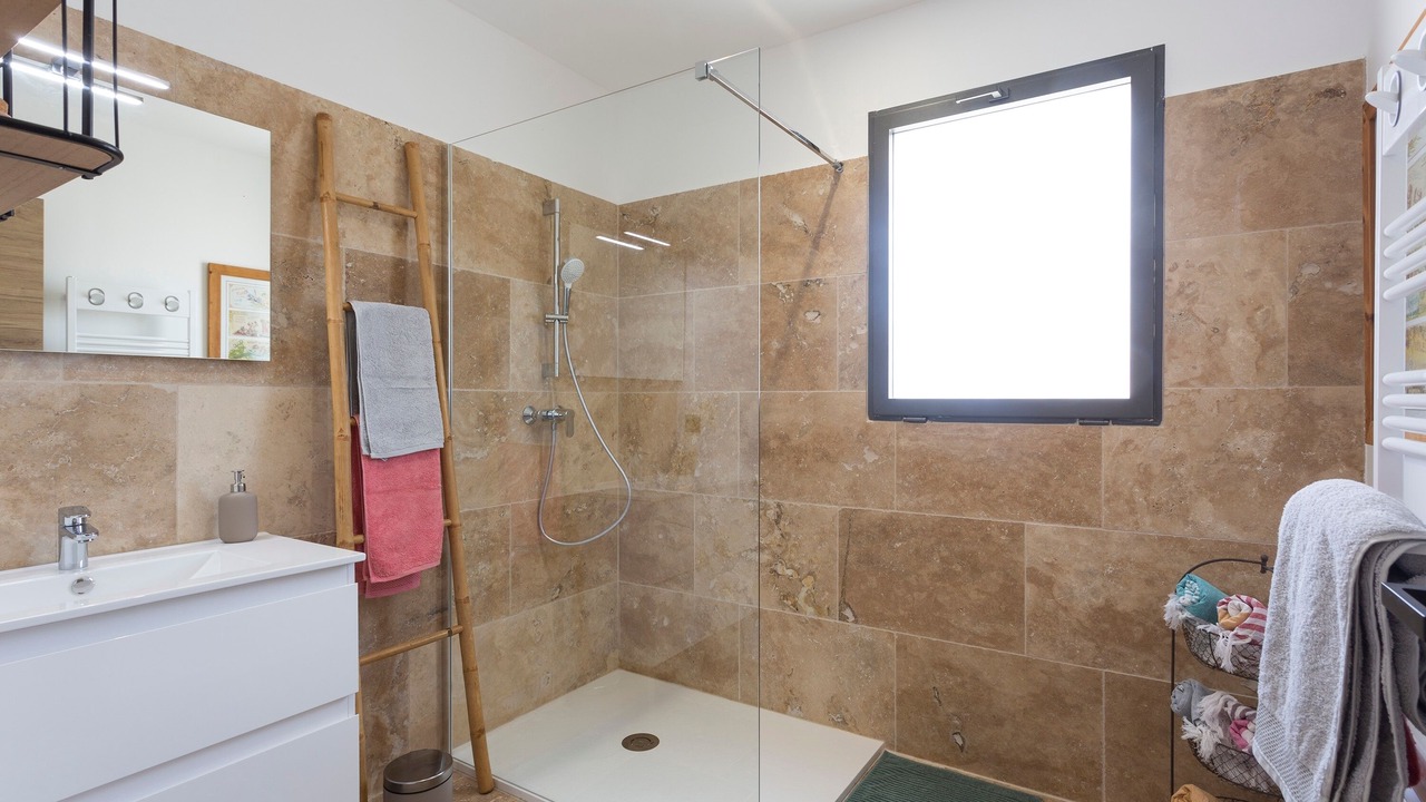 Photo of Bathroom in Saint-Victor-la-Coste