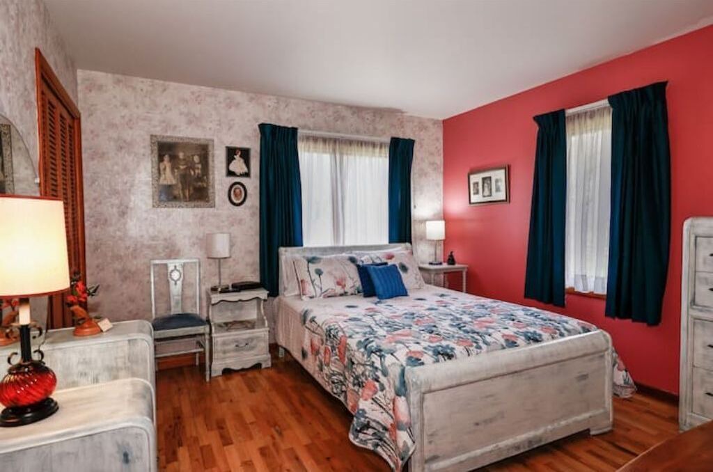 Photo of Bedroom in Brookline Station