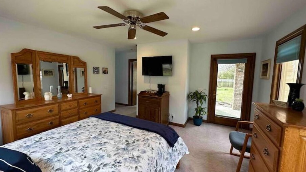 Photo of Bedroom in Brookline Station