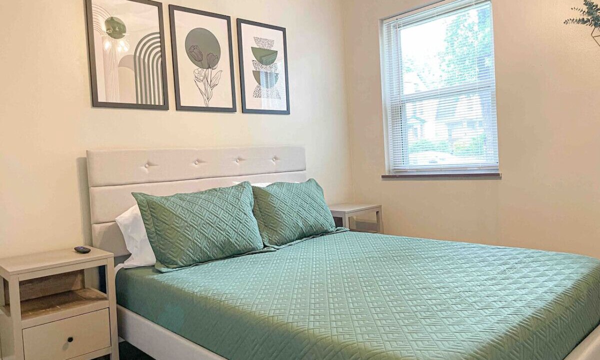 Photo of Bedroom in Spring Grove Village