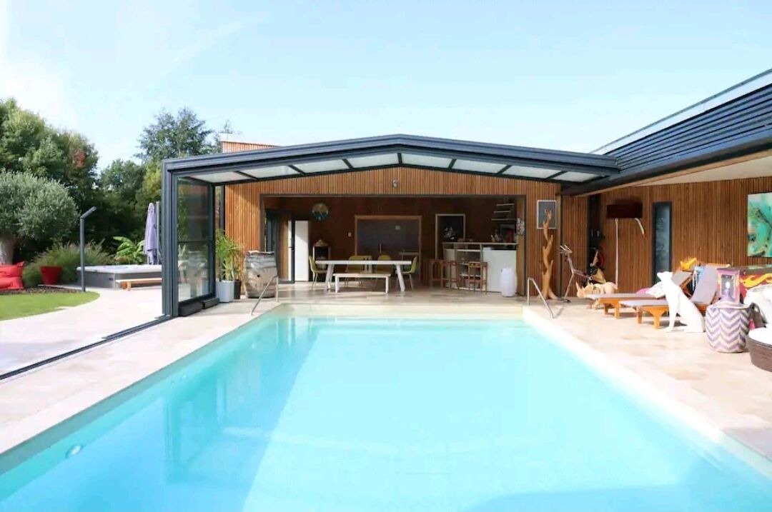 Photo of Outdoor in Solesmes