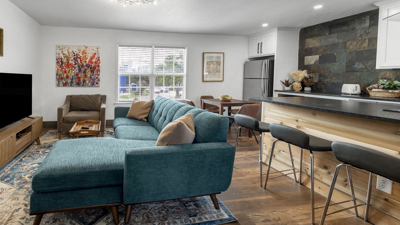 Photo of Livingroom in College Station