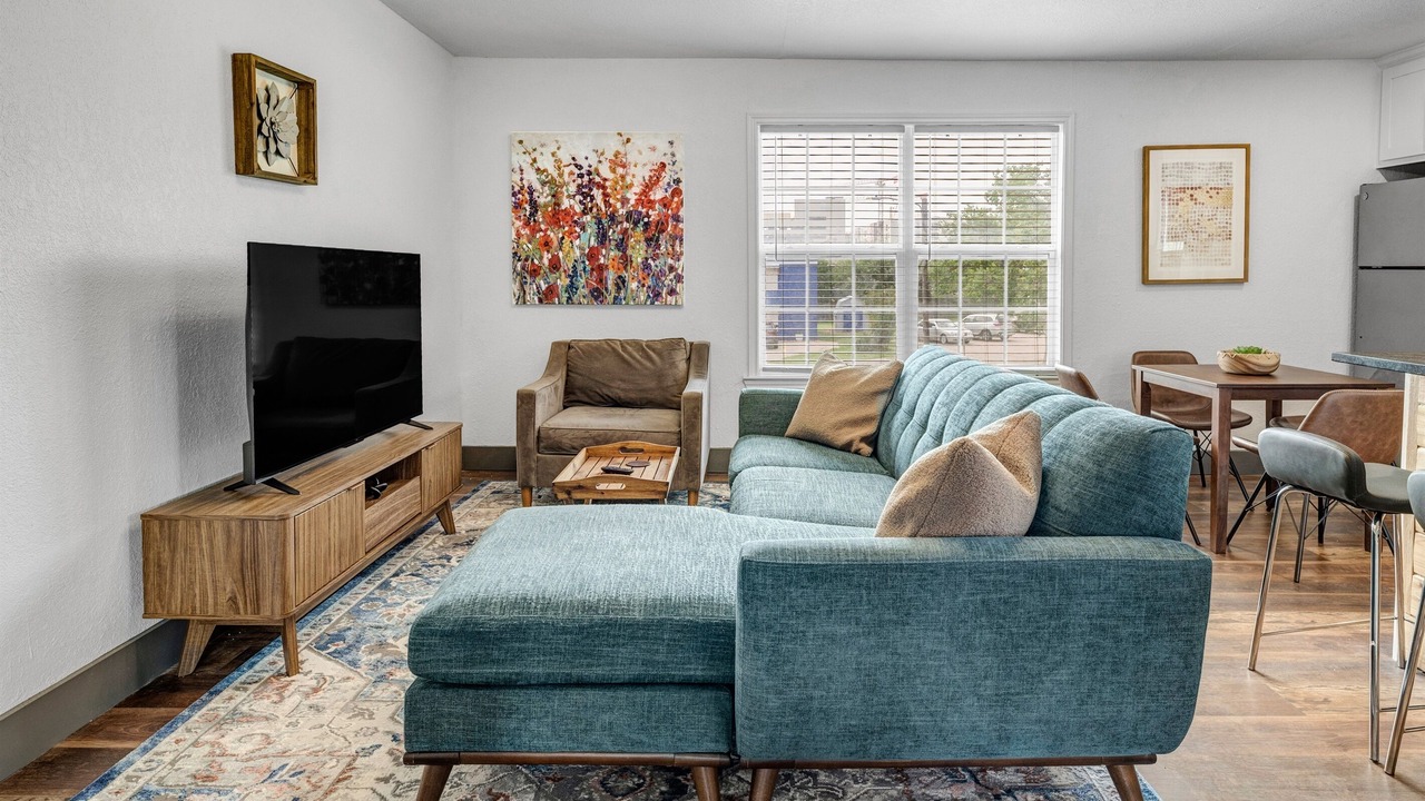Photo of Livingroom in College Station