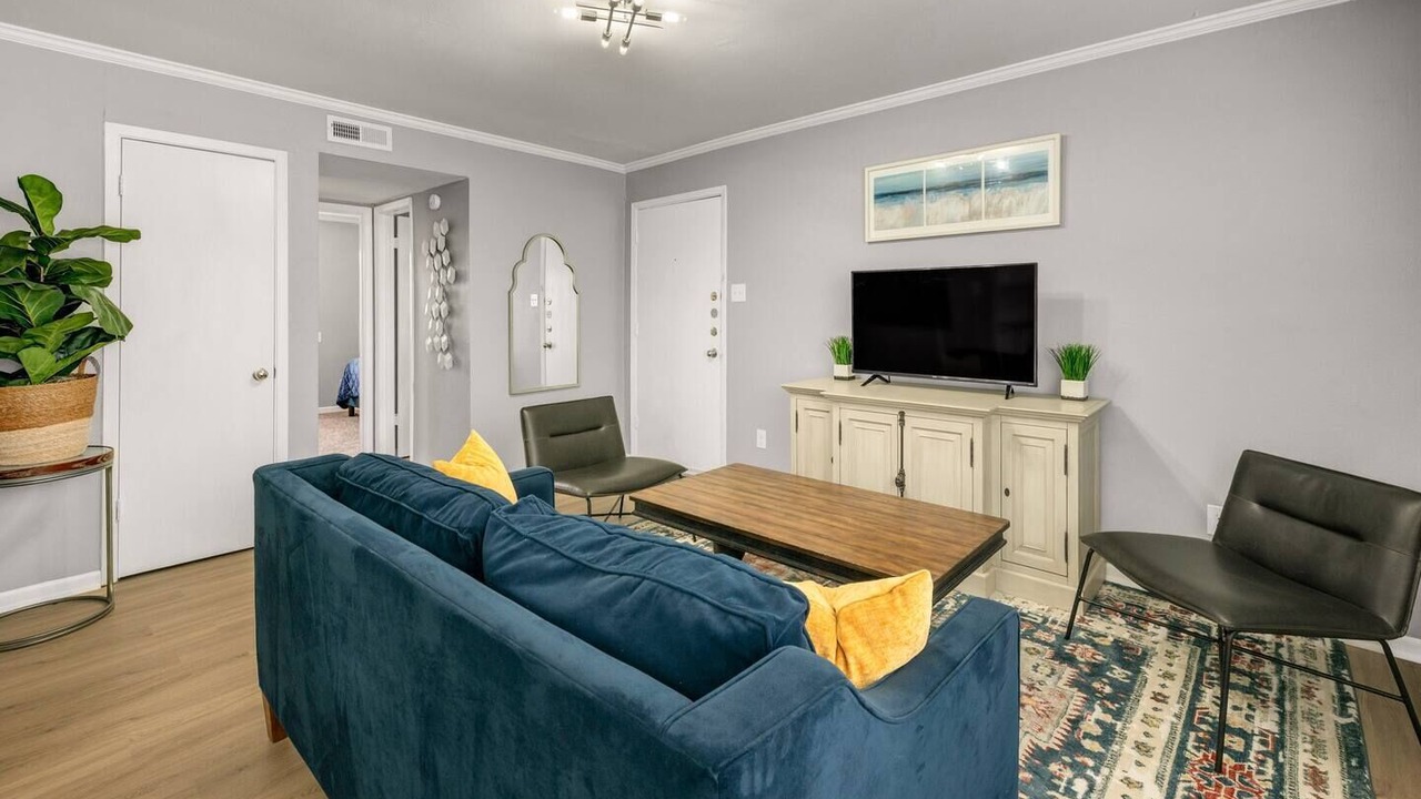 Photo of Livingroom in College Station