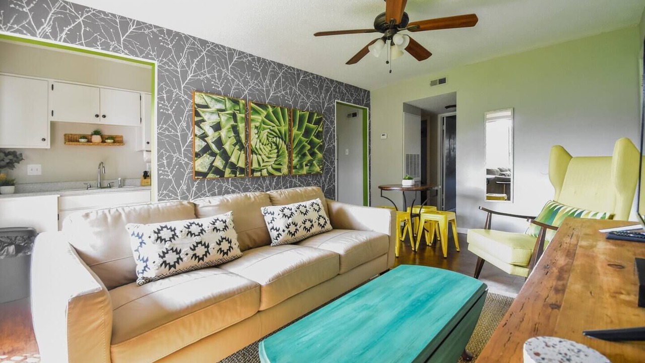 Photo of Livingroom in College Station