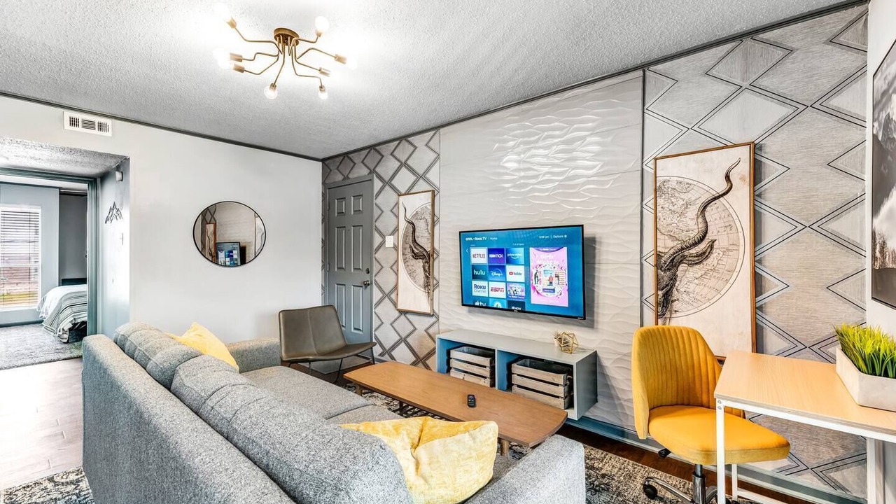Photo of Livingroom in College Station