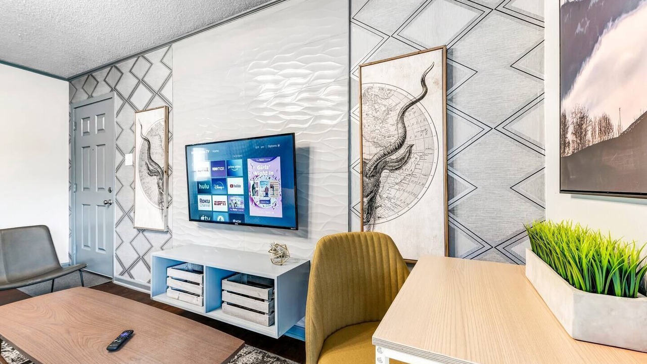 Photo of Livingroom in College Station