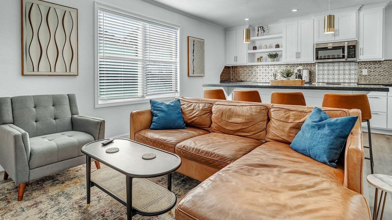 Photo of Livingroom in College Station