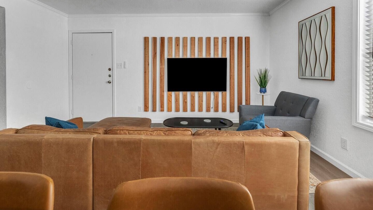 Photo of Livingroom in College Station