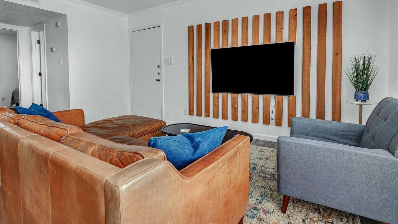 Photo of Livingroom in College Station