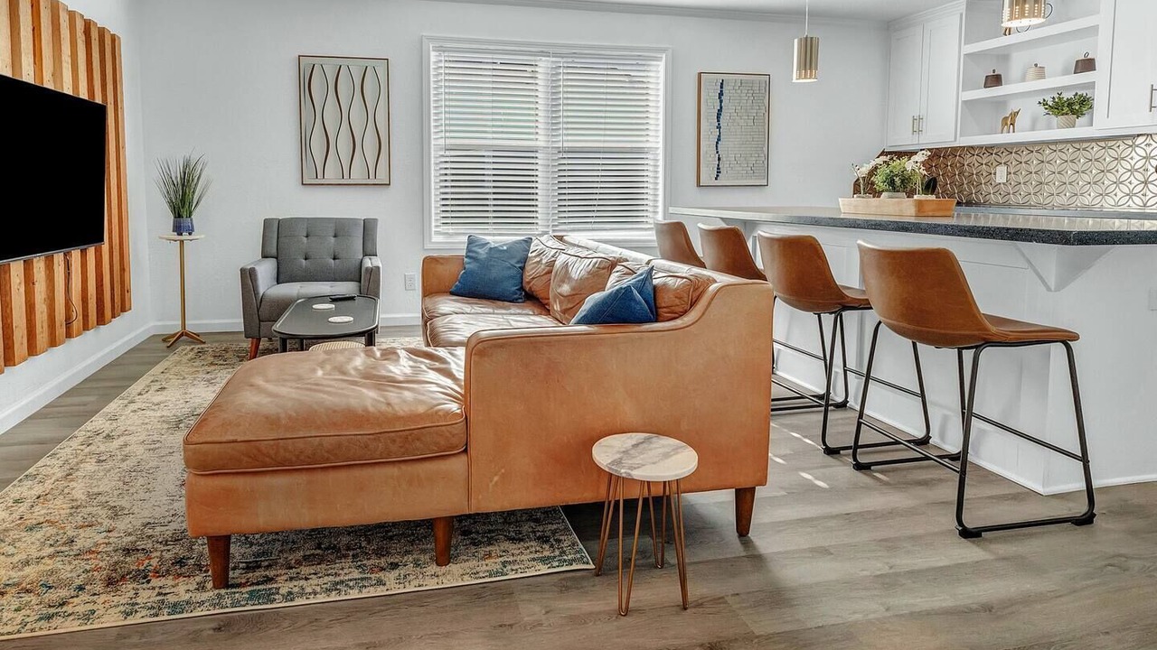 Photo of Livingroom in College Station