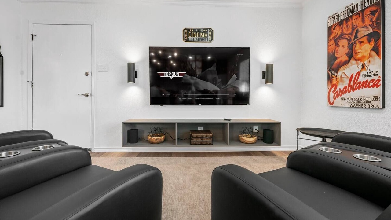 Photo of Livingroom in College Station