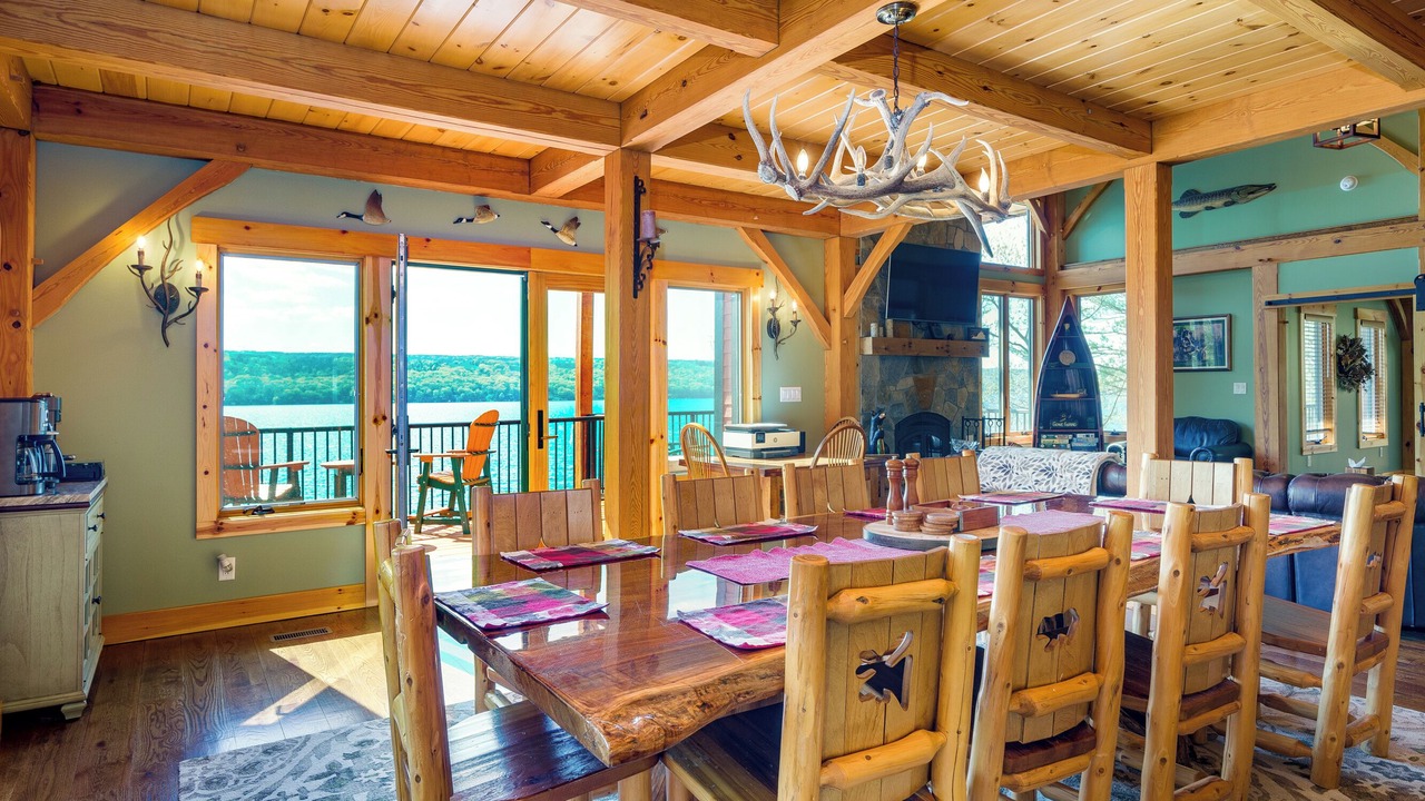 Photo of Others in Burdett