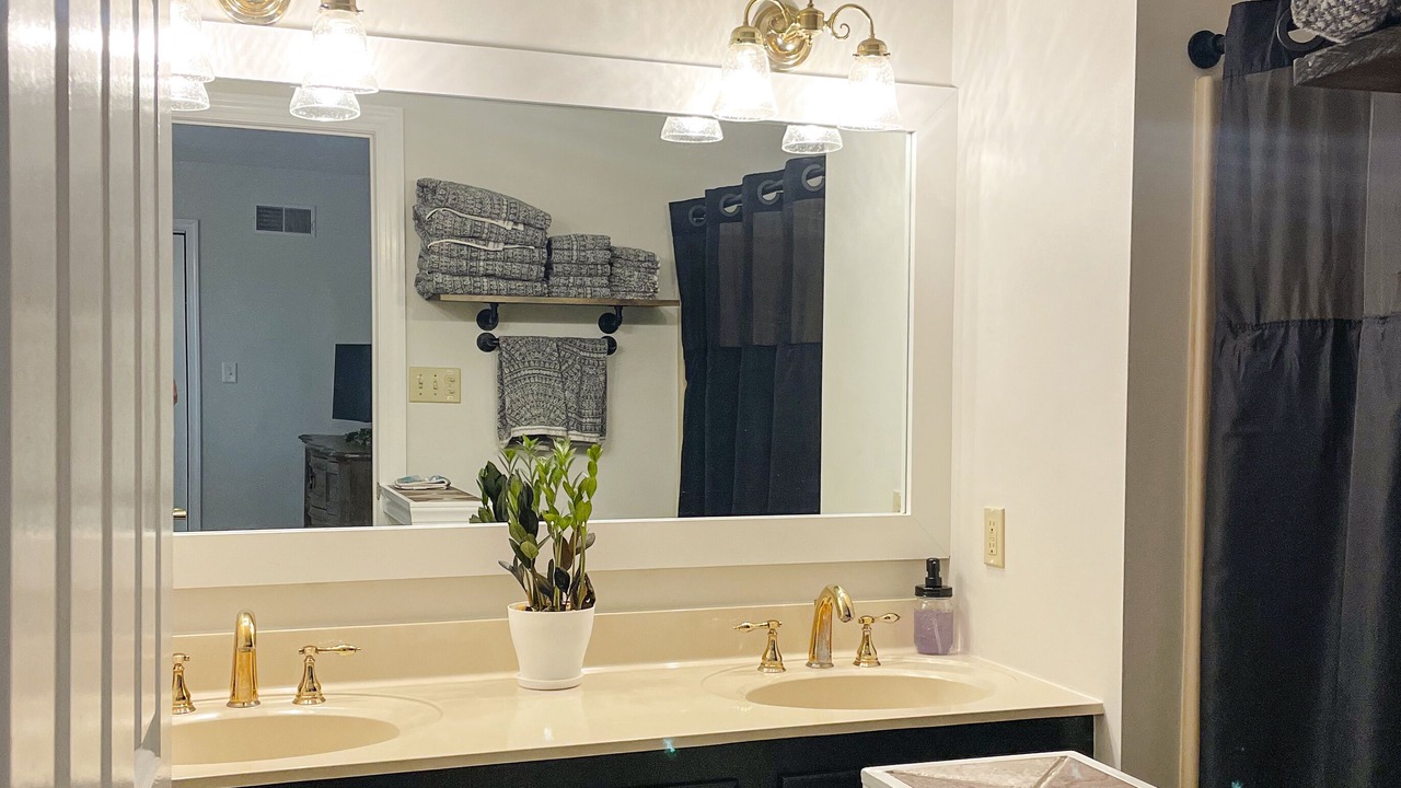 Photo of Bathroom in Strasburg