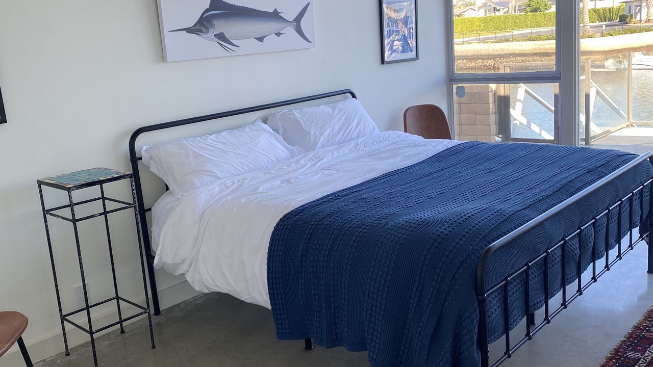 Photo of Bedroom in Huntington Harbour
