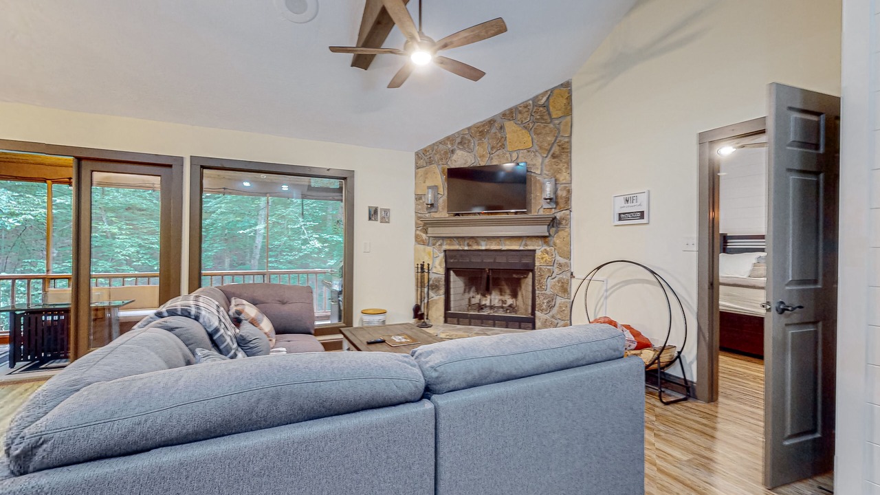 Photo of Livingroom in Young Harris