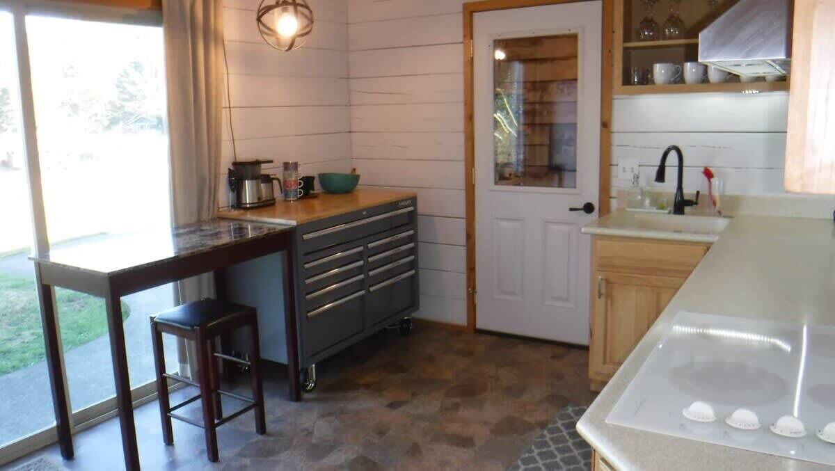 Photo of Kitchen in Gold Beach