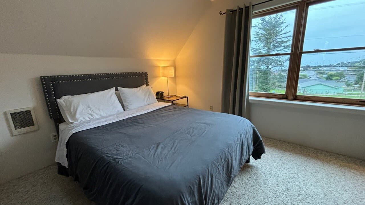 Photo of Bedroom in Gold Beach