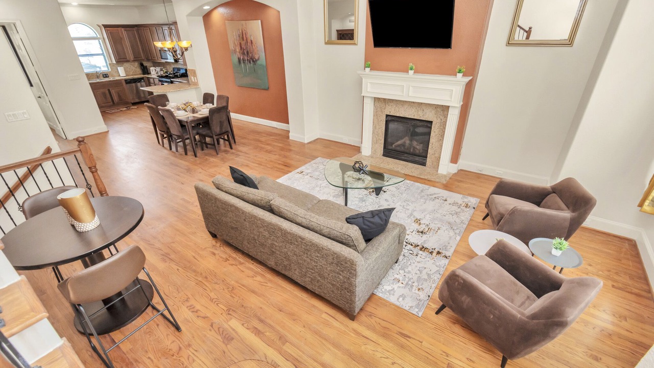Photo of Livingroom in Woodlake - Briar Meadow