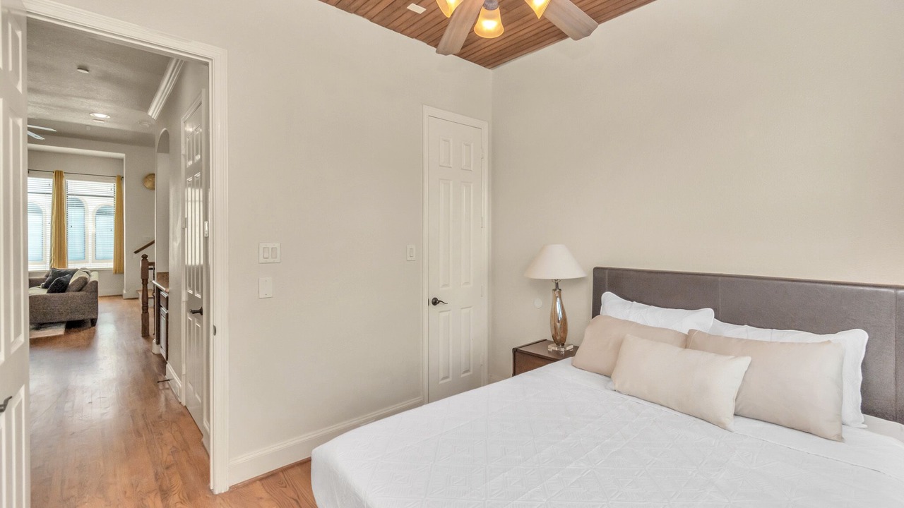 Photo of Bedroom in Woodlake - Briar Meadow