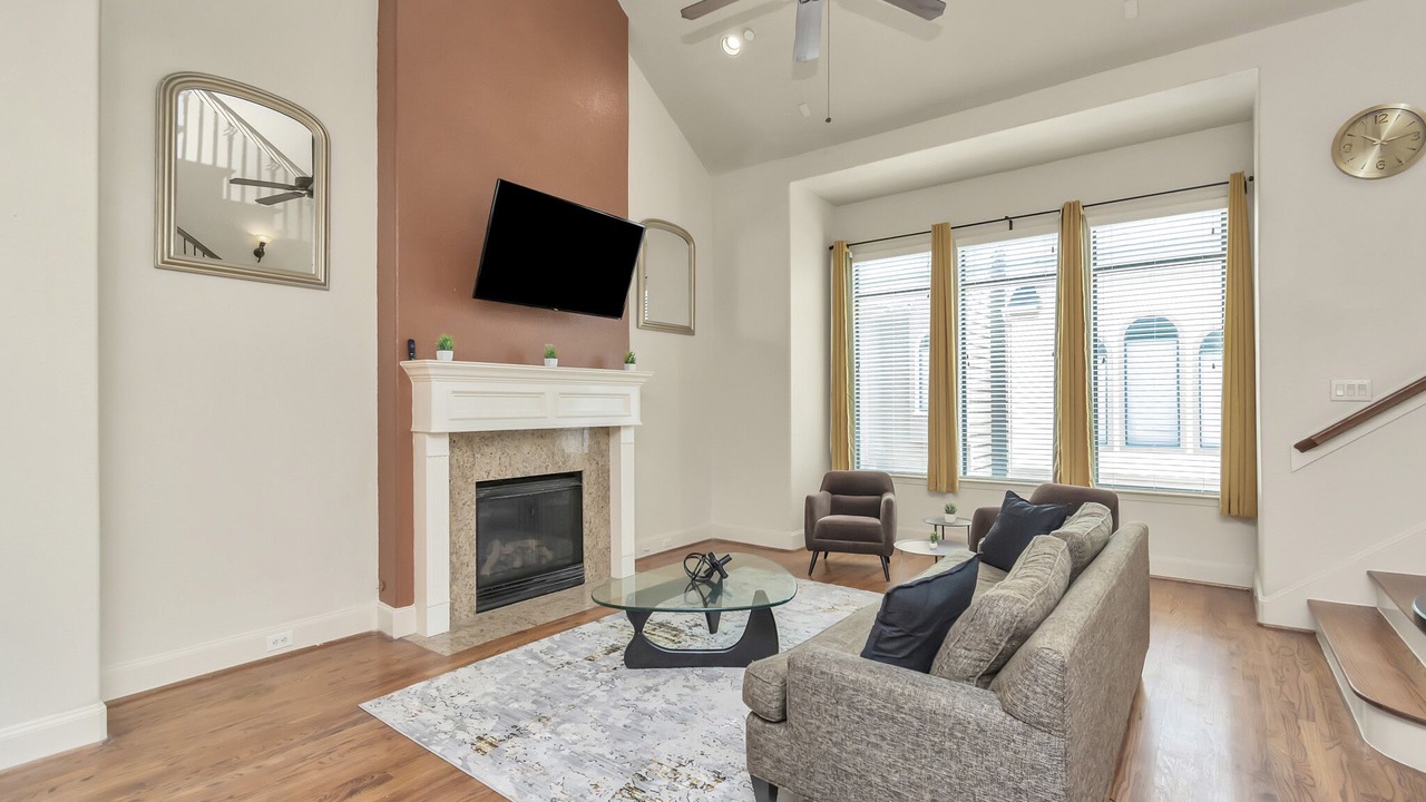 Photo of Livingroom in Woodlake - Briar Meadow