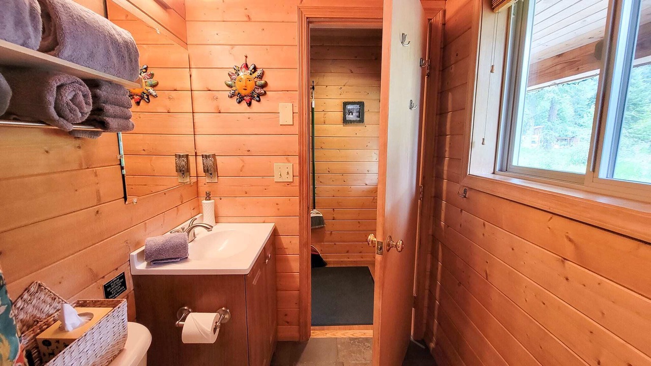 Photo of Bathroom in Mazama
