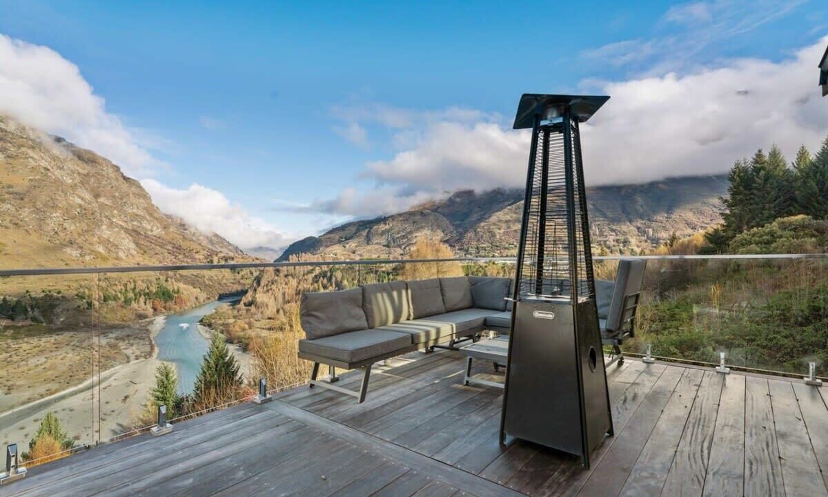 Photo of Patio Balcony in Arthur's Point