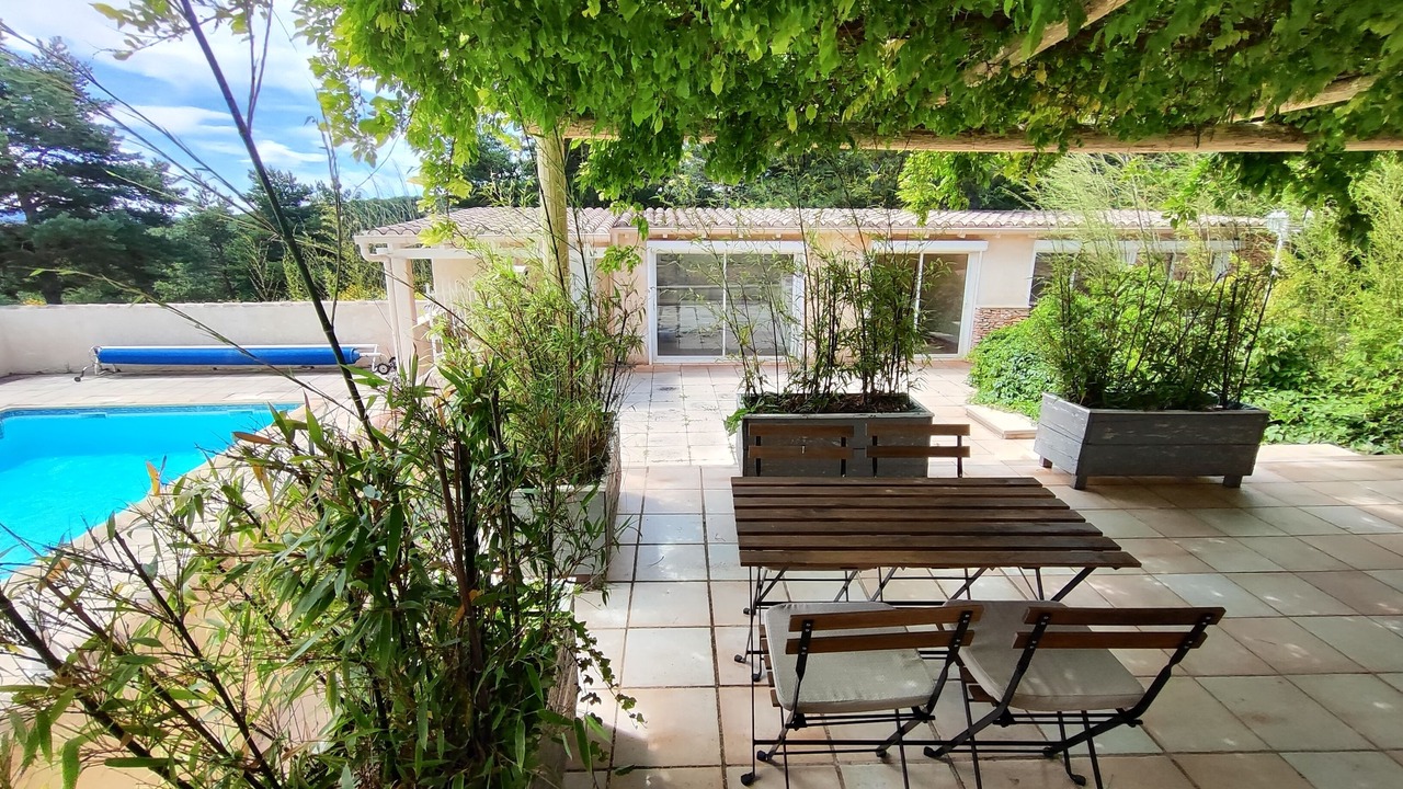 Photo of Outdoor in Simiane-la-Rotonde