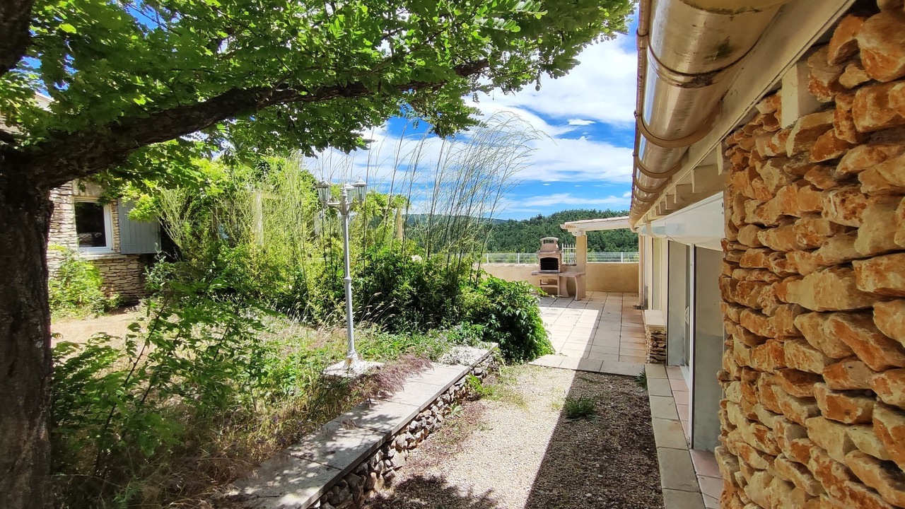 Photo of Patio Balcony in Simiane-la-Rotonde