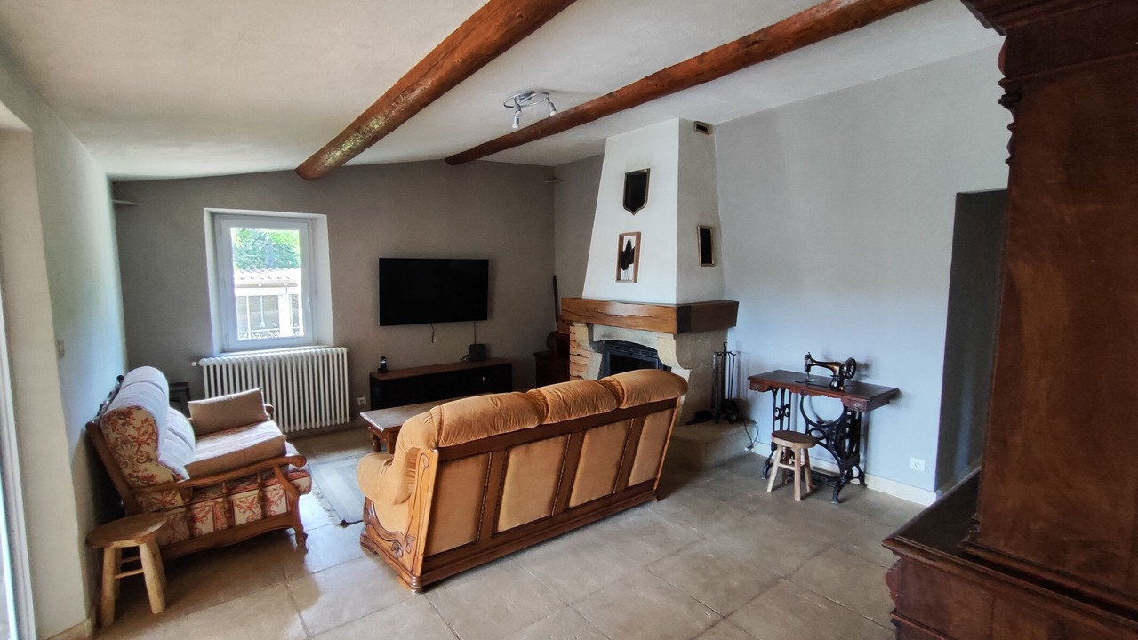 Photo of Livingroom in Simiane-la-Rotonde
