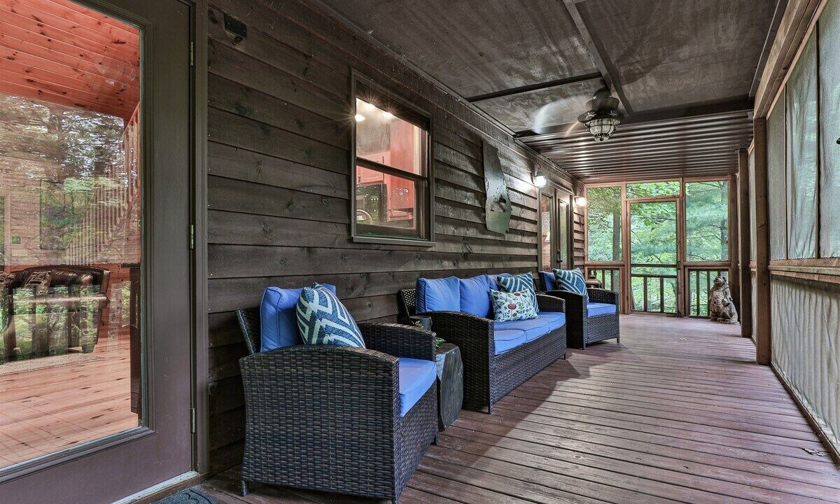 Photo of Outdoor in Cashes Valley
