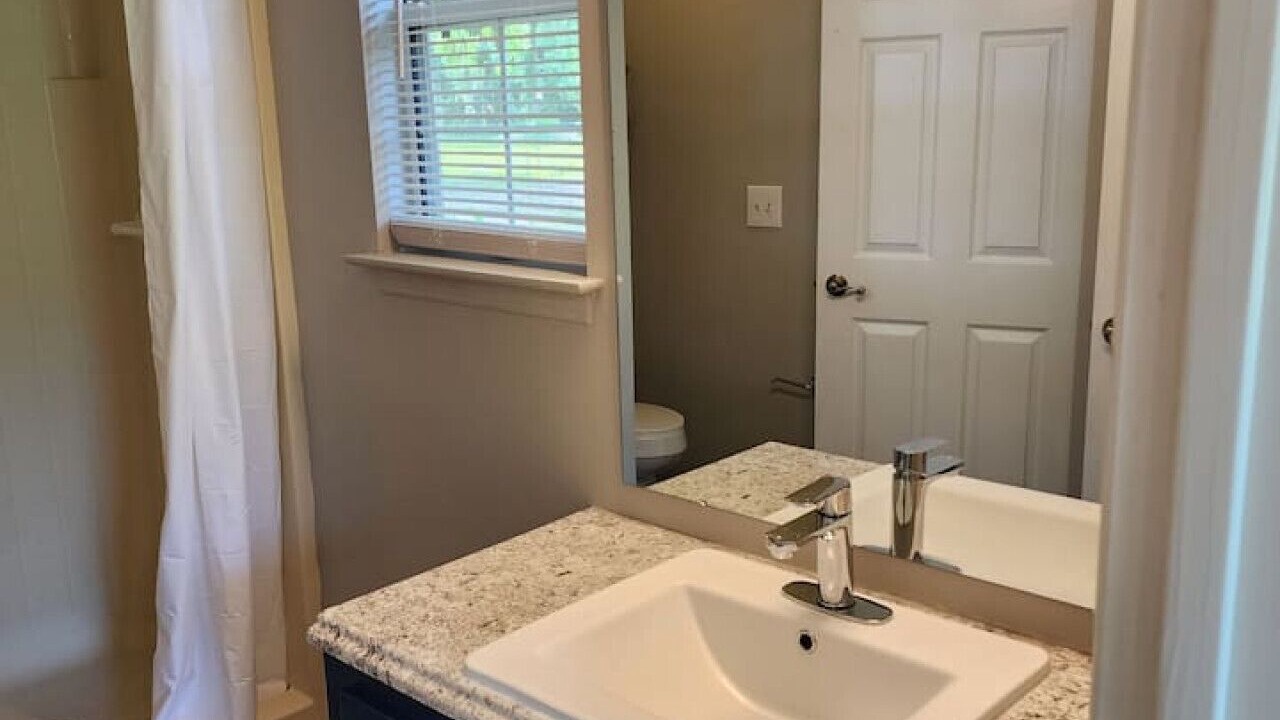 Photo of Bathroom in Midway