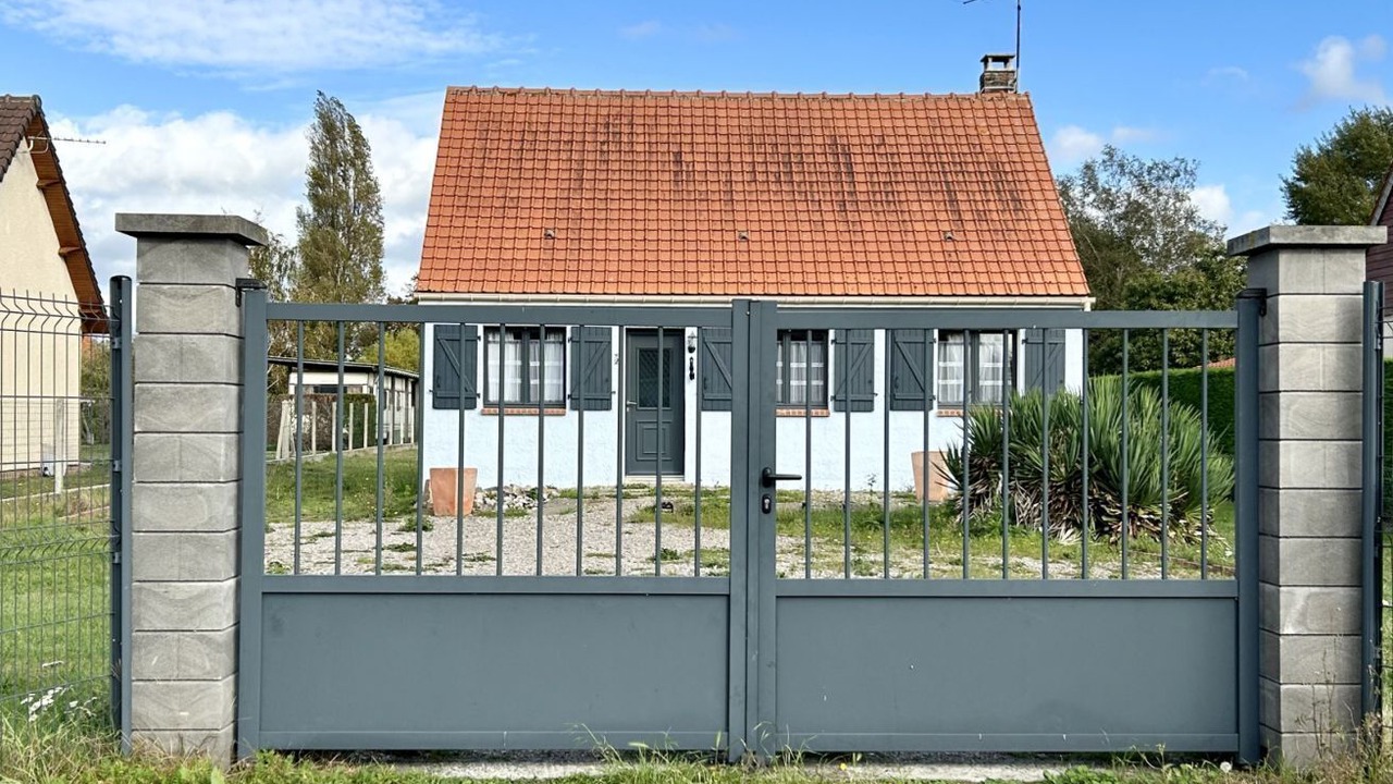 Photo of Outdoor in Saint-Quentin-en-Tourmont