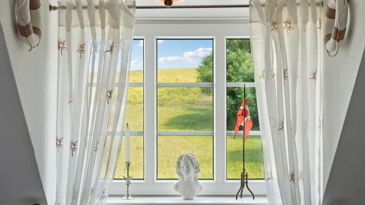Photo of Bedroom in Helsned