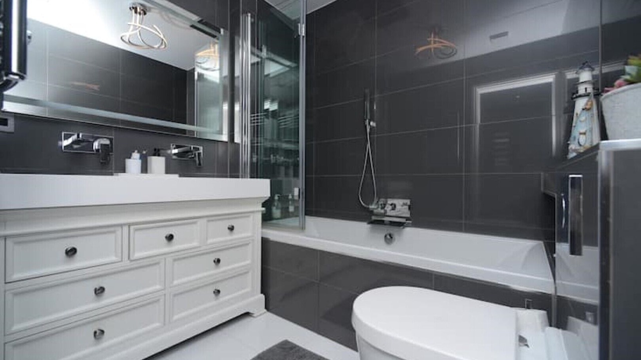 Photo of Bathroom in Woodingdean