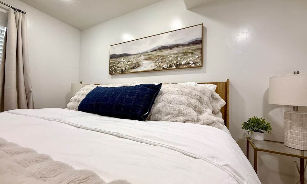 Photo of Bedroom in Sandy