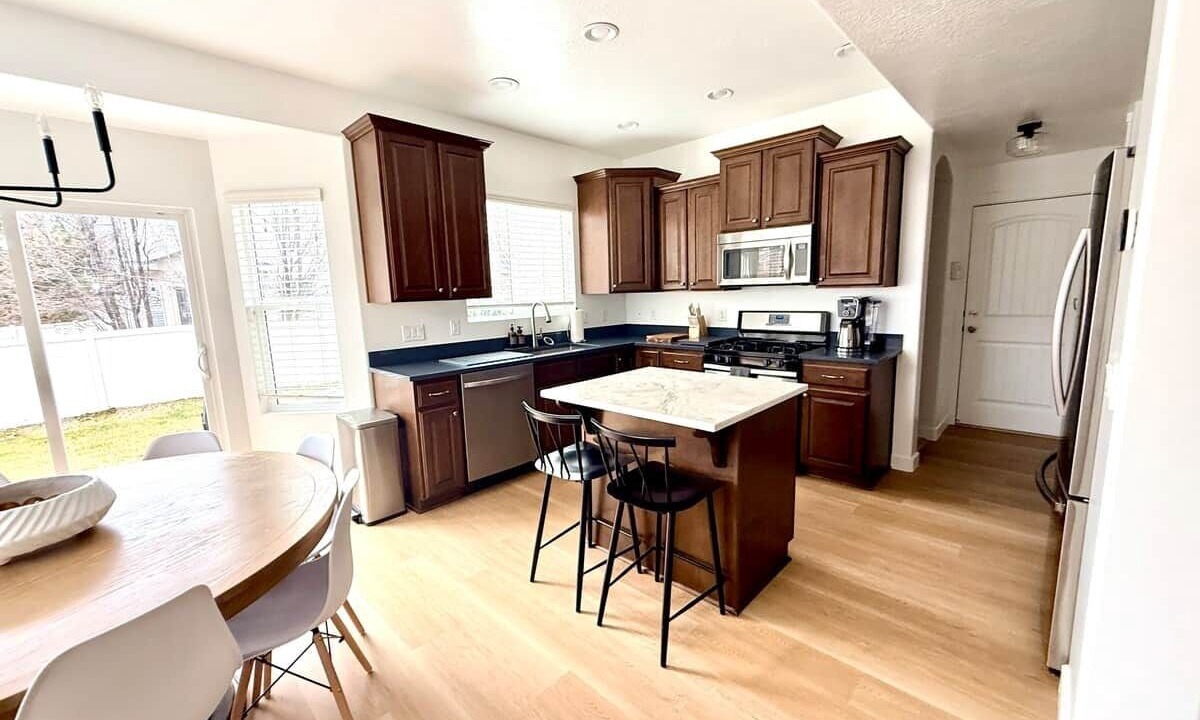 Photo of Kitchen in Sandy