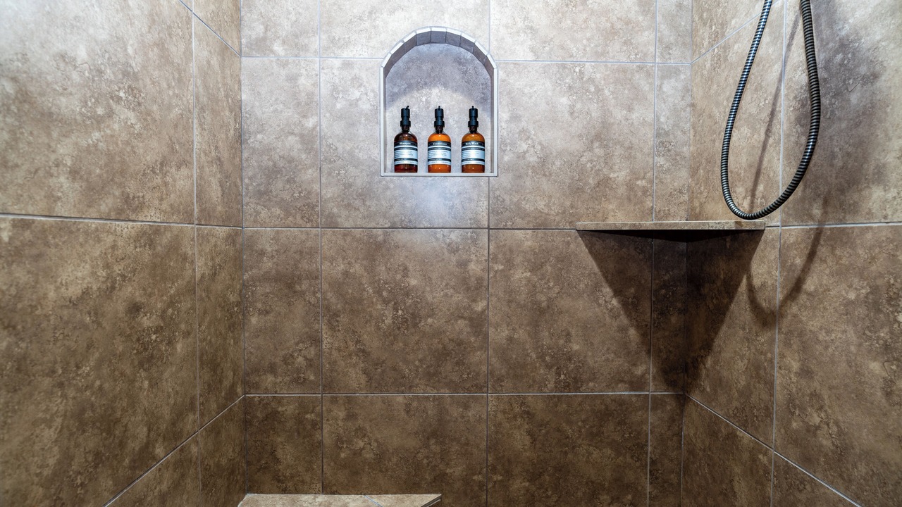 Photo of Bathroom in Page